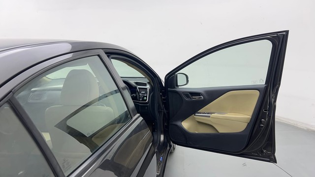 Second-hand 2015 Honda City VX MT for sale in Ghaziabad-16