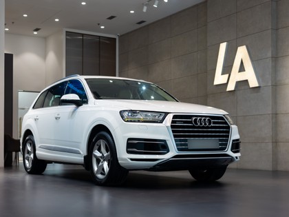 Second-hand 2018 Audi Q7 45 TDI Quattro Premium Plus for sale in Kolkata