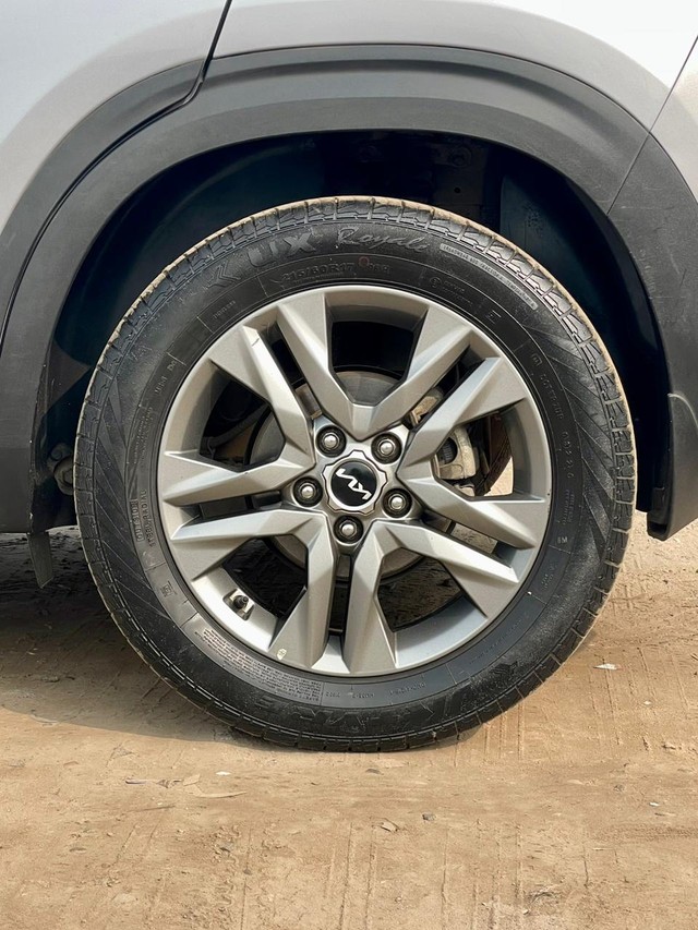 Second-hand 2022 Kia Seltos HTX IVT G for sale in New Delhi-7