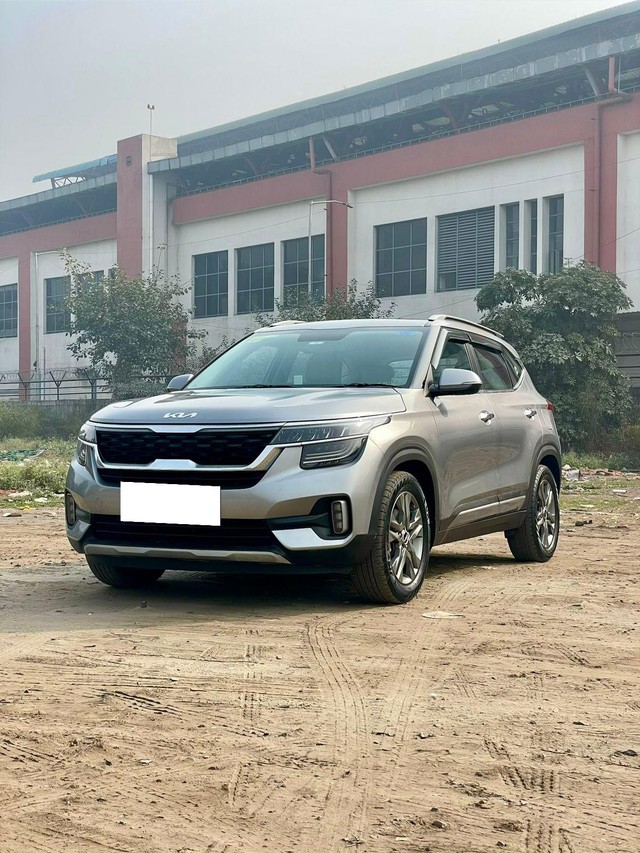 Second-hand 2022 Kia Seltos HTX IVT G for sale in New Delhi-4