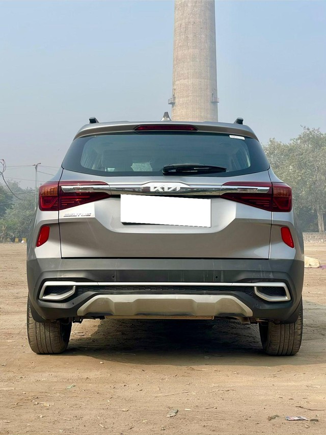 Second-hand 2022 Kia Seltos HTX IVT G for sale in New Delhi-2