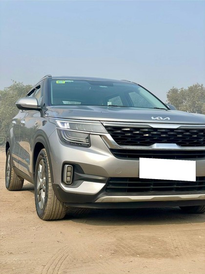 Second-hand 2022 Kia Seltos HTX IVT G for sale in New Delhi