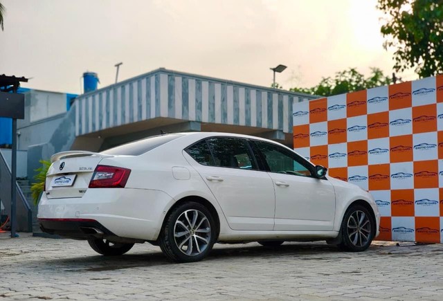 Second-hand 2018 Skoda Octavia RS for sale in Chennai-5