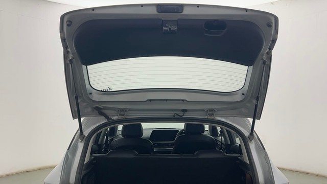 Second-hand 2021 Hyundai i20 Asta Turbo DCT for sale in Kolkata-33