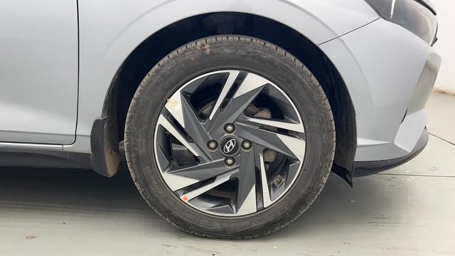 Second-hand 2021 Hyundai i20 Asta Turbo DCT for sale in Kolkata-17