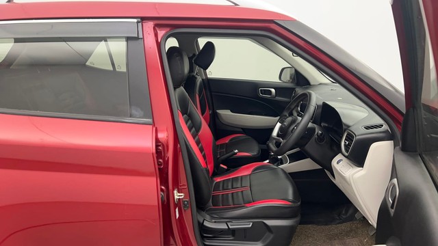 Second-hand 2023 Hyundai Venue SX Diesel for sale in Kolkata-15