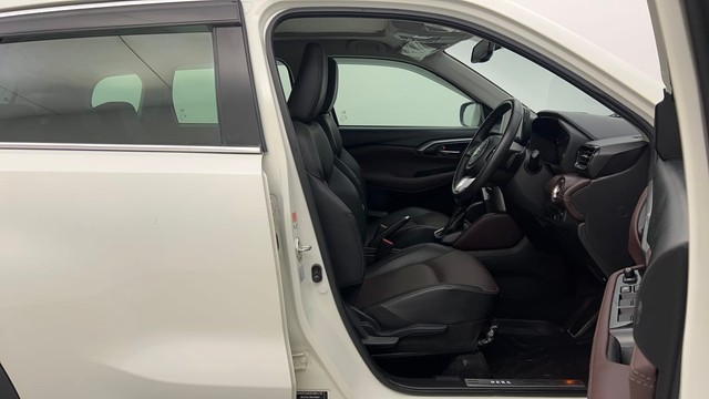 Second-hand 2022 Maruti Grand Vitara Alpha AT for sale in Chandigarh-15