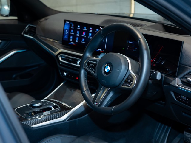 Second-hand 2024 BMW 3 Series M340i xDrive for sale in Kolkata-15