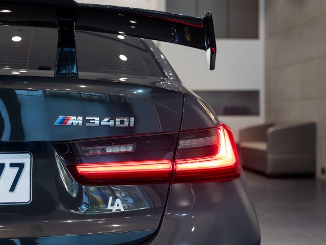 Second-hand 2024 BMW 3 Series M340i xDrive for sale in Kolkata-23