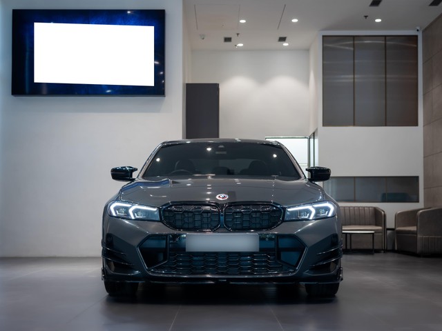 Second-hand 2024 BMW 3 Series M340i xDrive for sale in Kolkata-3