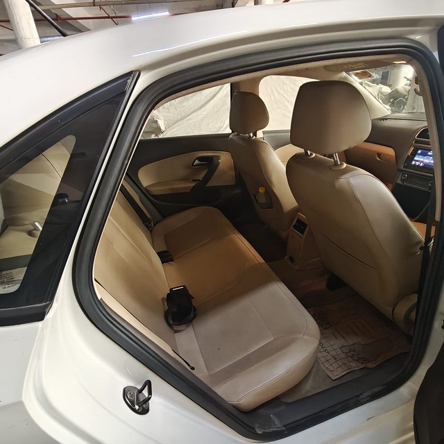 Second-hand 2020 Volkswagen Vento 1.6 Highline BSIV for sale in Lucknow-6