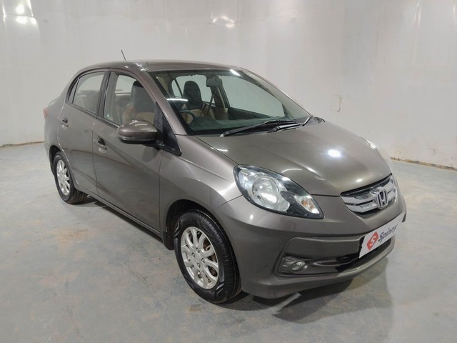 Second-hand 2015 Honda Amaze VX i-VTEC for sale in Kochi-1