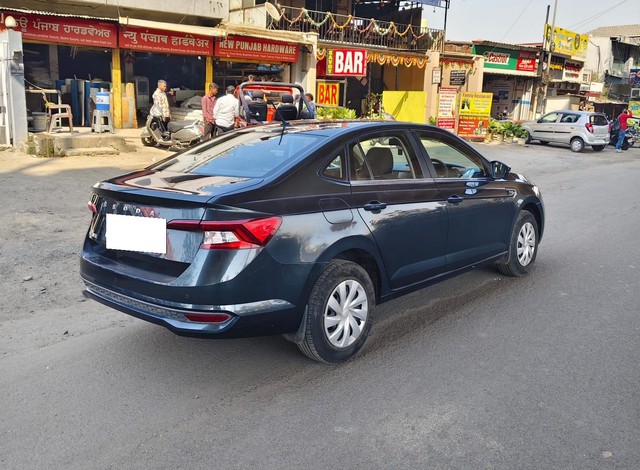 Second-hand 2022 Skoda Slavia 1.0 TSI Active BSVI for sale in Nagpur-5