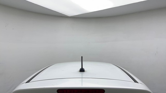 Second-hand 2017 Maruti Suzuki Swift LXI Option for sale in Noida-22