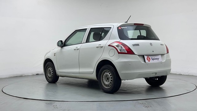 Second-hand 2017 Maruti Suzuki Swift LXI Option for sale in Noida-5