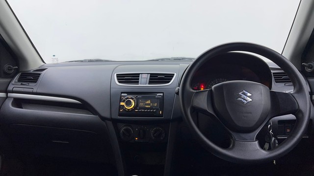 Second-hand 2017 Maruti Suzuki Swift LXI Option for sale in Noida-11