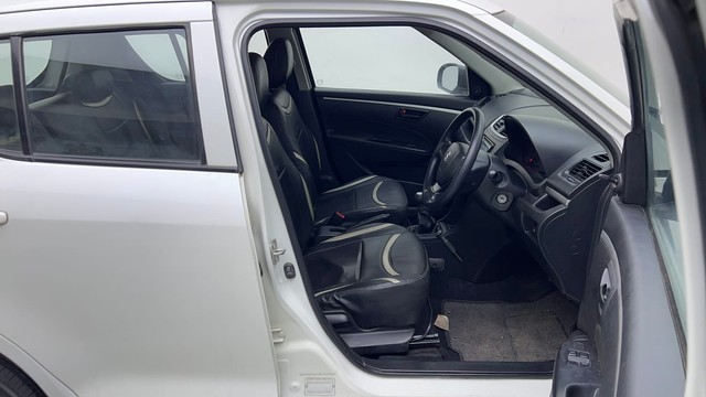 Second-hand 2017 Maruti Suzuki Swift LXI Option for sale in Noida-15