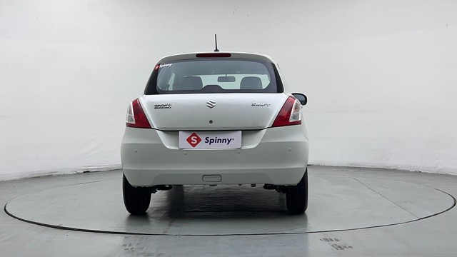 Second-hand 2017 Maruti Suzuki Swift LXI Option for sale in Noida-4