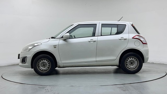 Second-hand 2017 Maruti Suzuki Swift LXI Option for sale in Noida-6