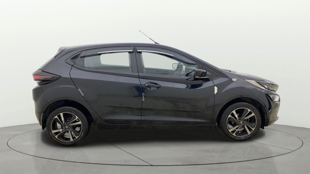 Second-hand 2021 Tata Altroz XZ Plus Dark Edition BSVI for sale in Ahmedabad-1