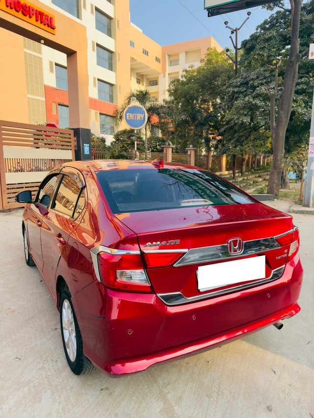 Second-hand 2018 Honda Amaze V Diesel BSIV for sale in Kanpur-11