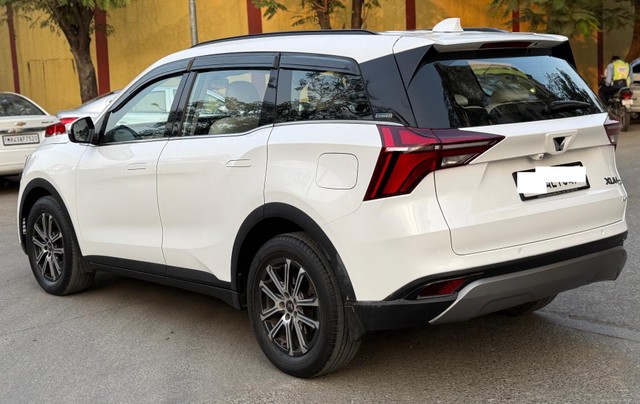 Second-hand 2023 Mahindra XUV700 AX7 AWD Diesel AT BSVI for sale in Mumbai-2