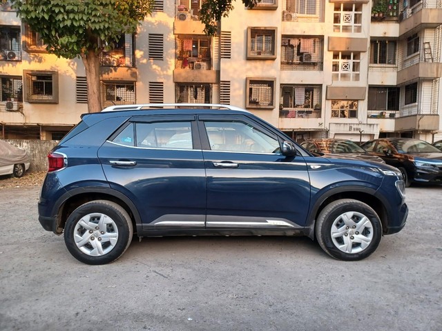 Second-hand 2020 Hyundai Venue S for sale in Mumbai-1