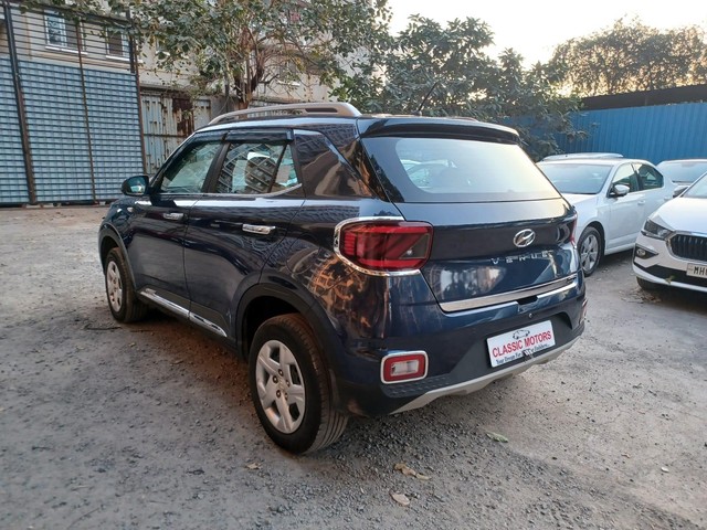 Second-hand 2020 Hyundai Venue S for sale in Mumbai-3