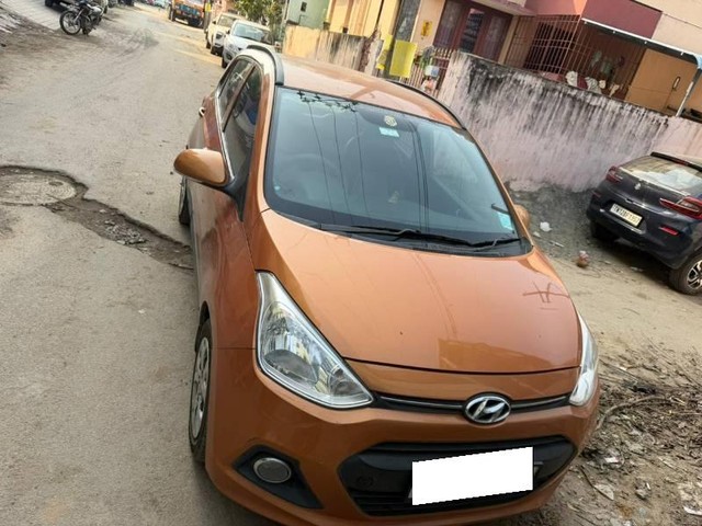 Second-hand 2016 Hyundai Grand i10 Sportz for sale in Tiruvallur-1