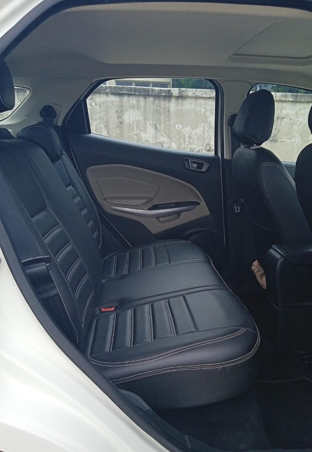 Second-hand 2021 Ford Ecosport Titanium Diesel for sale in Ahmedabad-6