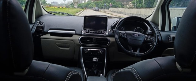 Second-hand 2021 Ford Ecosport Titanium Diesel for sale in Ahmedabad-5