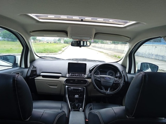 Second-hand 2021 Ford Ecosport Titanium Diesel for sale in Ahmedabad-7