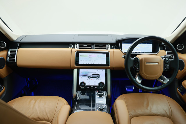 Second-hand 2021 Land Rover Range Rover 3.0 Diesel LWB Vogue for sale in Gurgaon-16