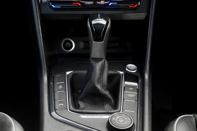 Second-hand 2022 Volkswagen Tiguan 2.0 TSI Elegance BSVI for sale in New Delhi-8