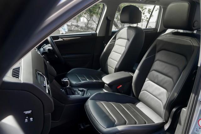 Second-hand 2022 Volkswagen Tiguan 2.0 TSI Elegance BSVI for sale in New Delhi-9