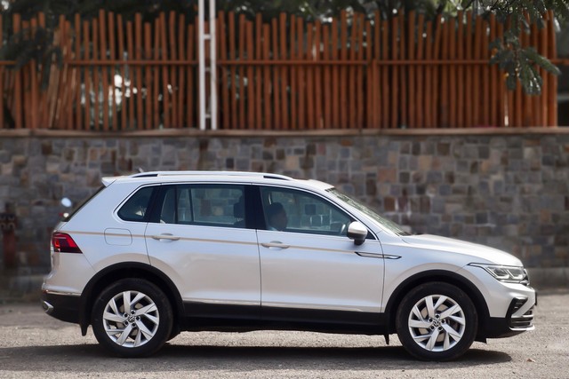 Second-hand 2022 Volkswagen Tiguan 2.0 TSI Elegance BSVI for sale in New Delhi-1