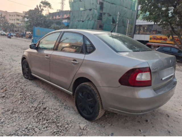 Second-hand 2015 Skoda Rapid 1.5 TDI Ambition for sale in Mumbai-3