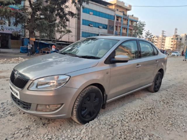 Second-hand 2015 Skoda Rapid 1.5 TDI Ambition for sale in Mumbai-6