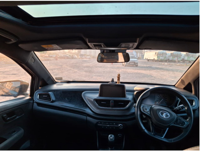 Tata Altroz XZ Diesel BSVI Second-hand 2023 Tata Altroz XZ Diesel BSVI for sale in Mumbai-3