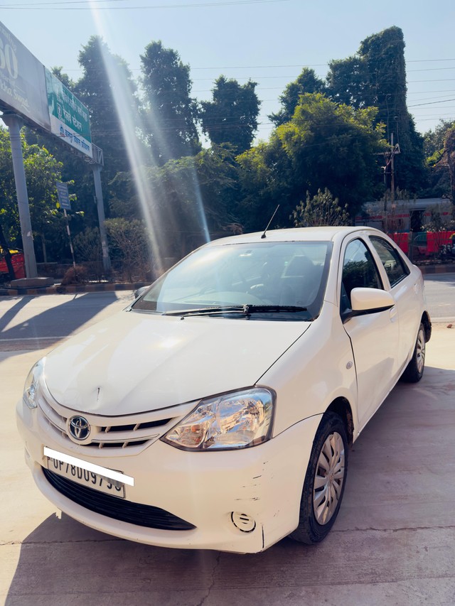 Second-hand 2015 Toyota Etios GD for sale in Kanpur-4