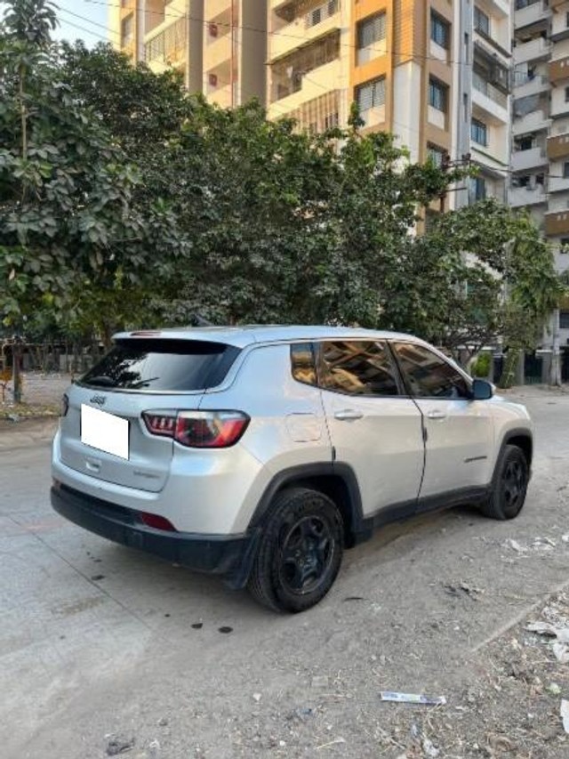 Second-hand 2018 Jeep Compass 2.0 Sport for sale in Jamnagar-10