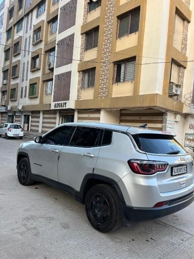 Second-hand 2018 Jeep Compass 2.0 Sport for sale in Jamnagar-3