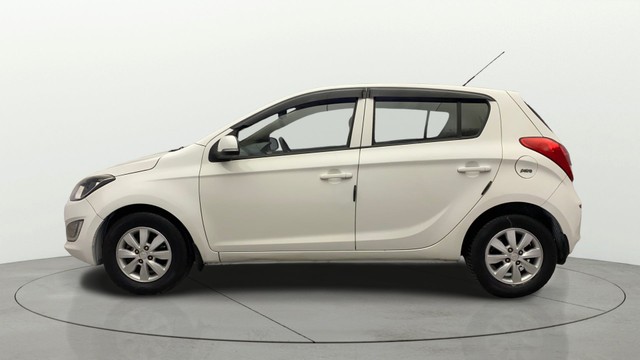 Second-hand 2012 Hyundai i20 Sportz AT 1.4 for sale in Kochi-5