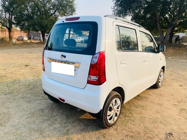 Second-hand 2014 Maruti Wagon R Stingray VXI for sale in Ahmedabad-8