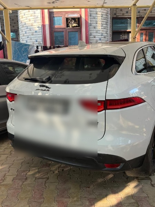 Jaguar F-Pace Prestige 2.0 AWD Second-hand 2018 Jaguar F-Pace Prestige 2.0 AWD for sale in Noida-14