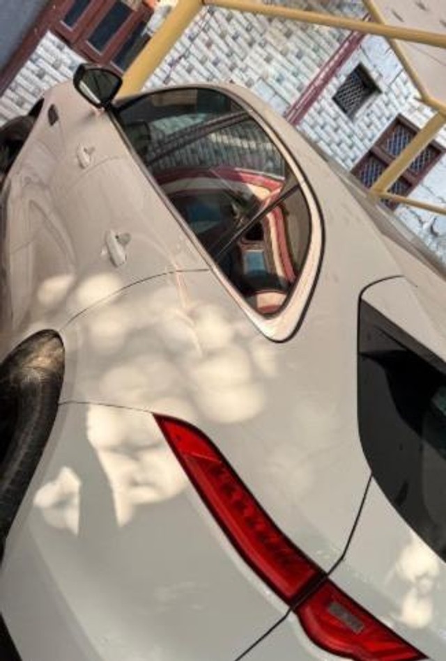 Jaguar F-Pace Prestige 2.0 AWD Second-hand 2018 Jaguar F-Pace Prestige 2.0 AWD for sale in Noida-4