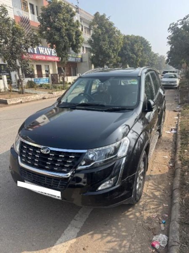 Mahindra XUV500 W9 Second-hand 2021 Mahindra XUV500 W9 for sale in Zirakpur-0
