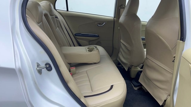 Second-hand 2016 Honda Amaze VX CVT i-VTEC for sale in Hyderabad-32