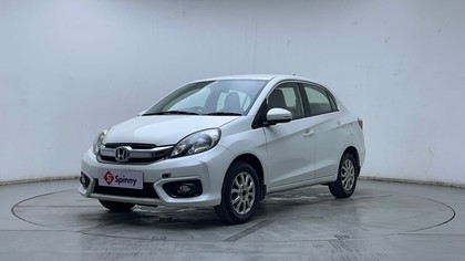 Second-hand 2016 Honda Amaze VX CVT i-VTEC for sale in Hyderabad