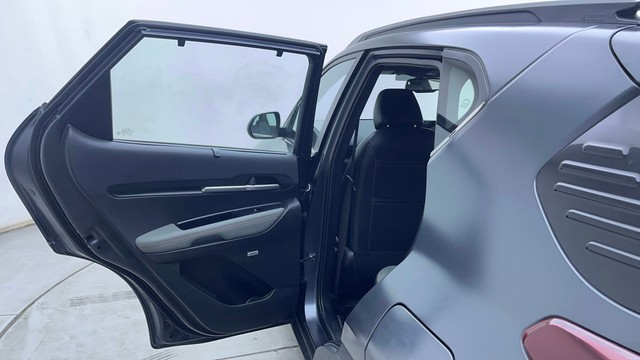 Second-hand 2023 Kia Sonet X-Line Diesel AT for sale in Hyderabad-27